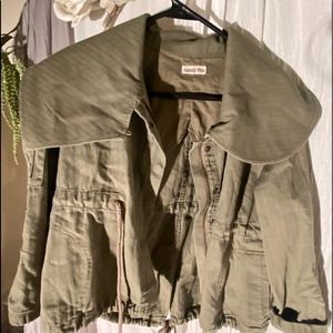 Army Green Cropped Stylish Jacket